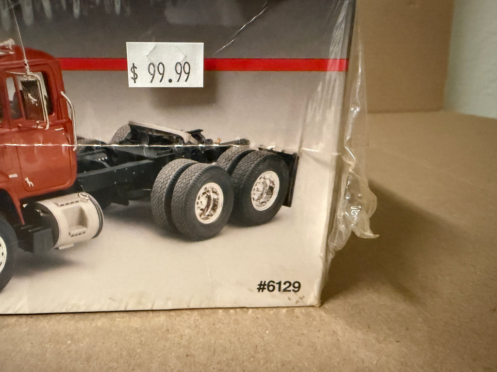 AMT Mack R Model 6129 box end kit 6129