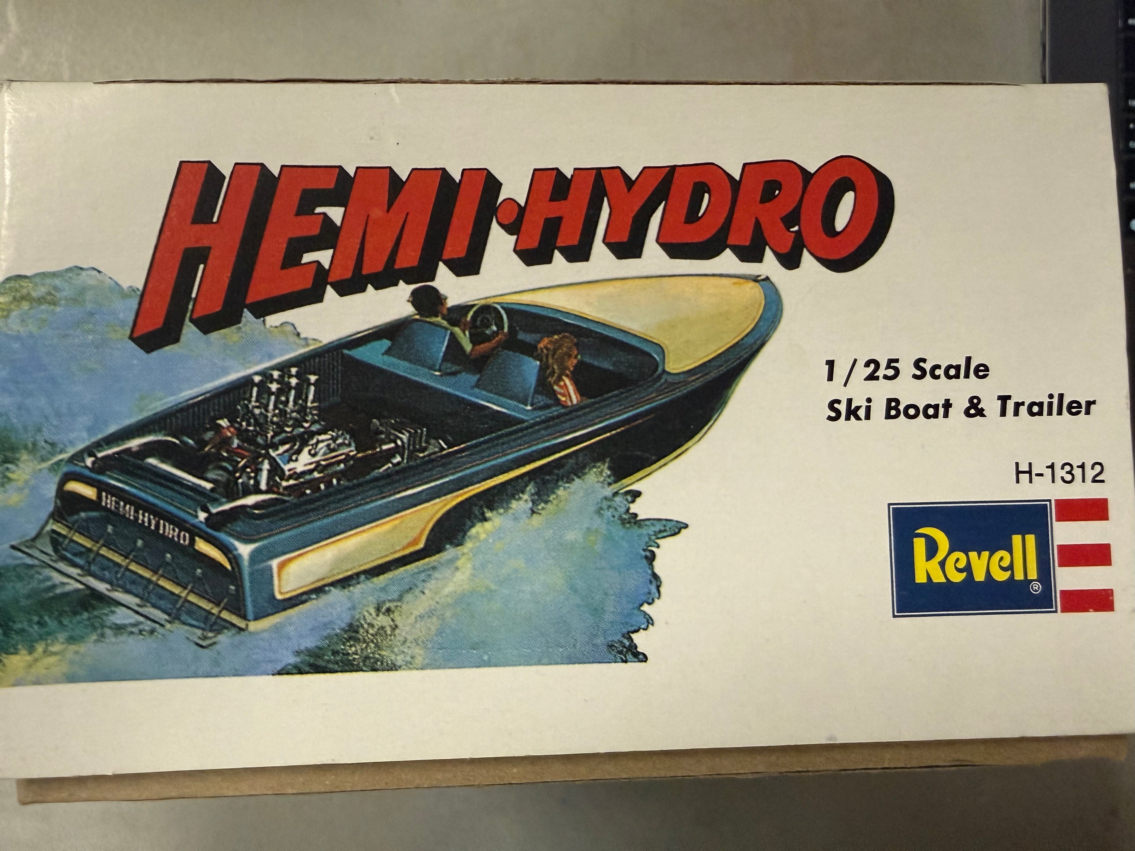 Revell Hemi Hydro box front