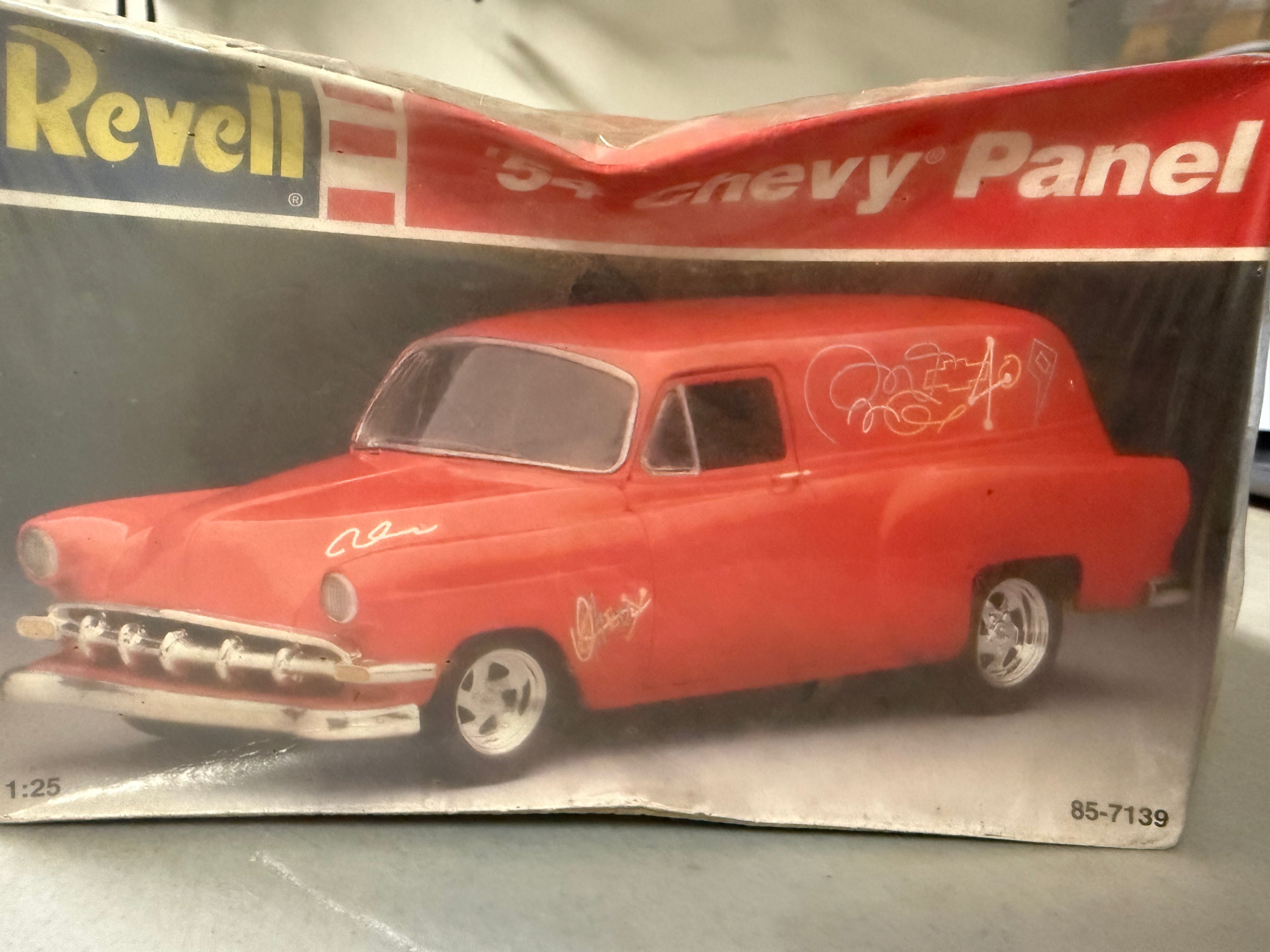 Revell '54 Chevy Panel box with kit number