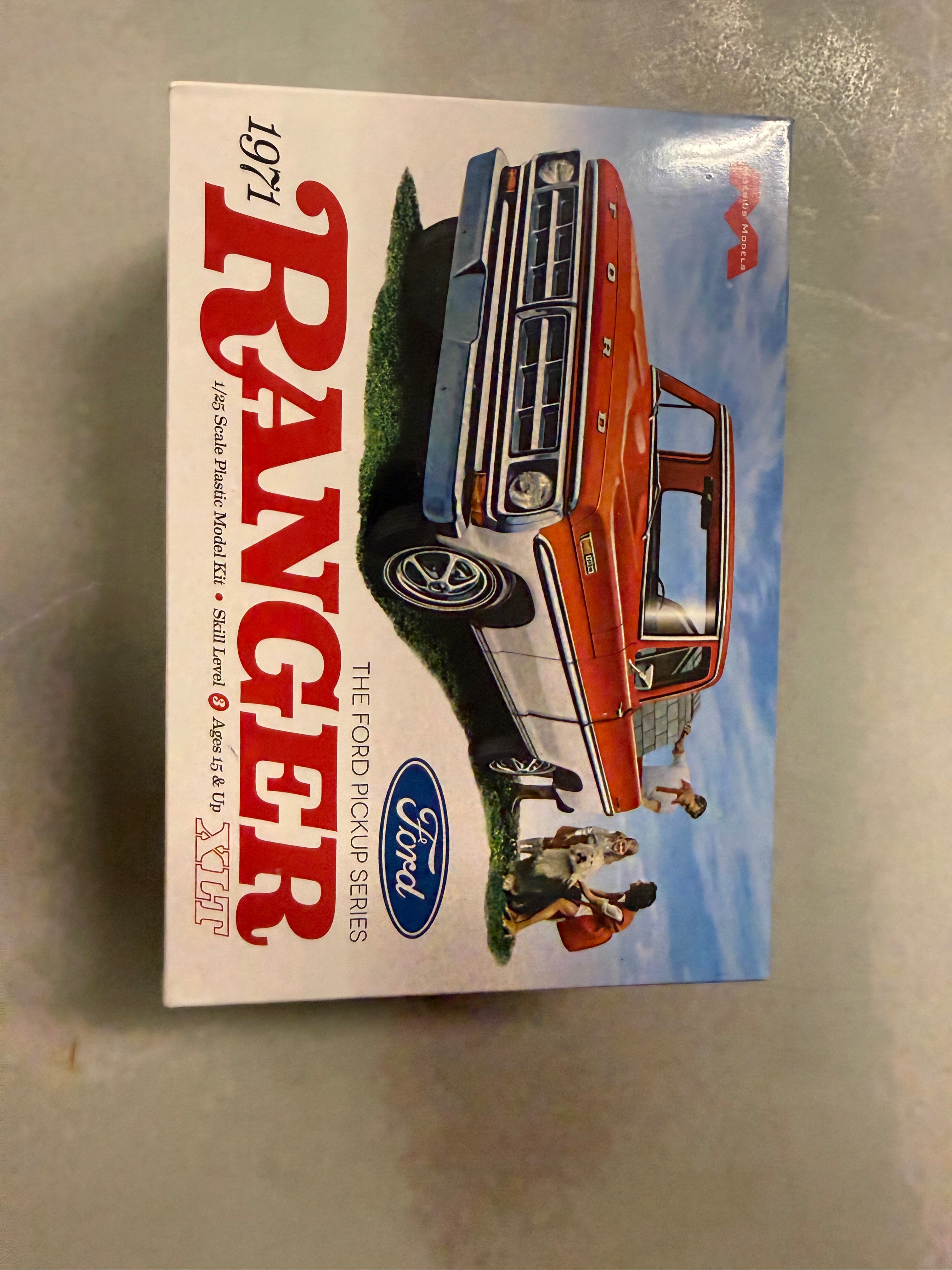 Moebius 1971 Ford Ranger XLT box front