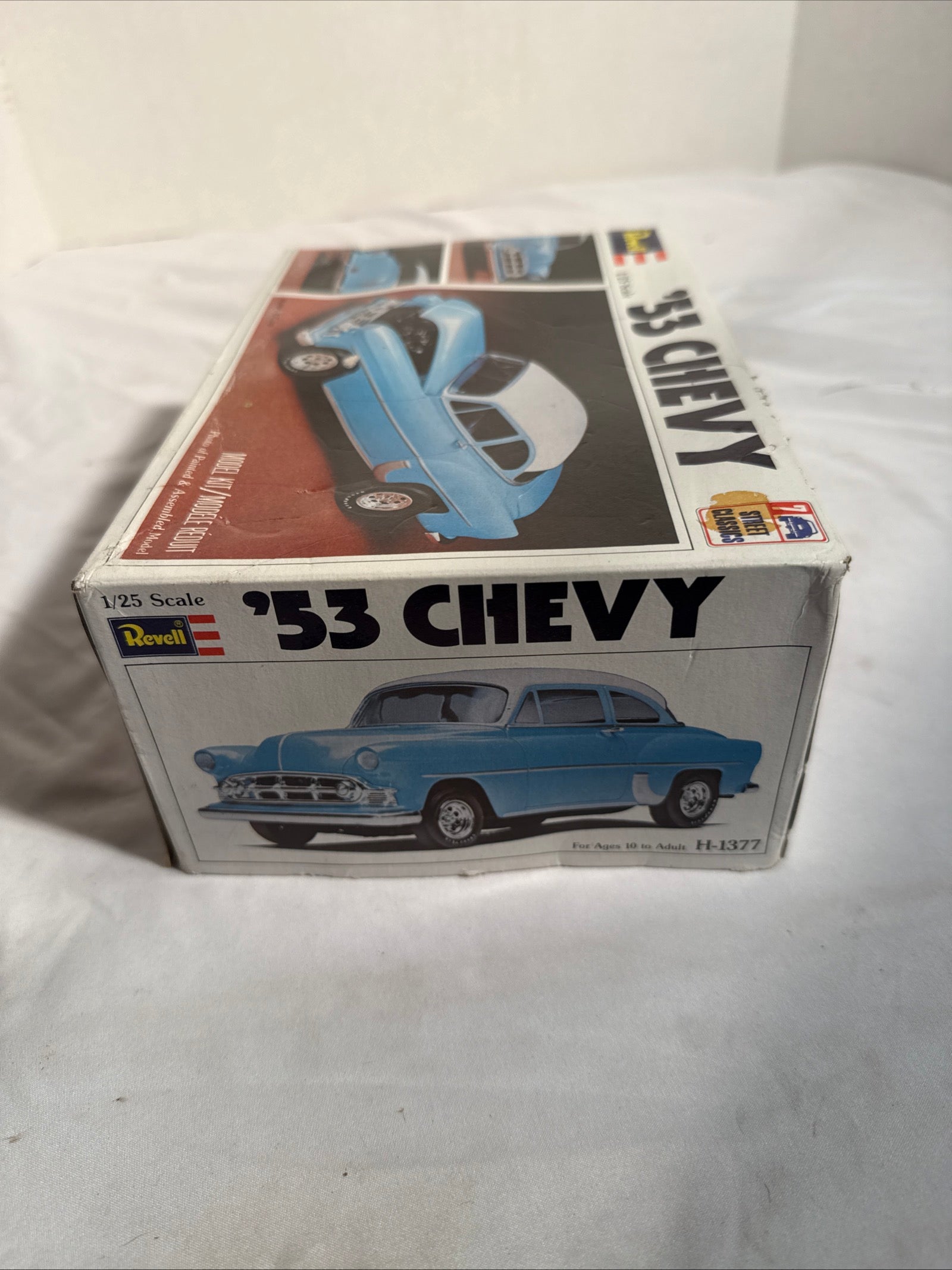 Revell 1:25 '53 Chevy Bel Air