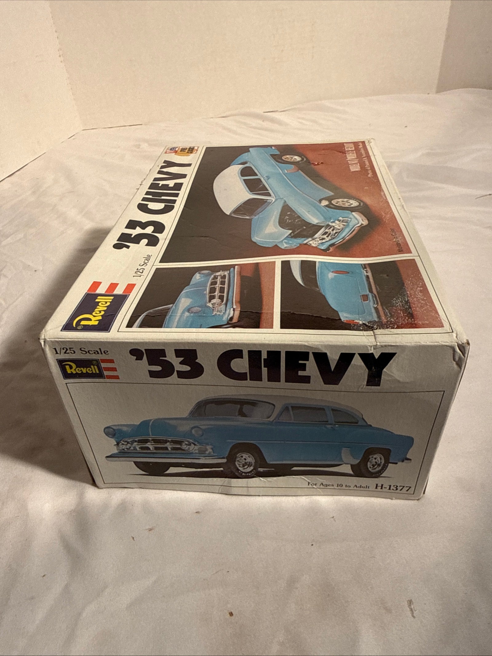 Revell 1:25 '53 Chevy Bel Air