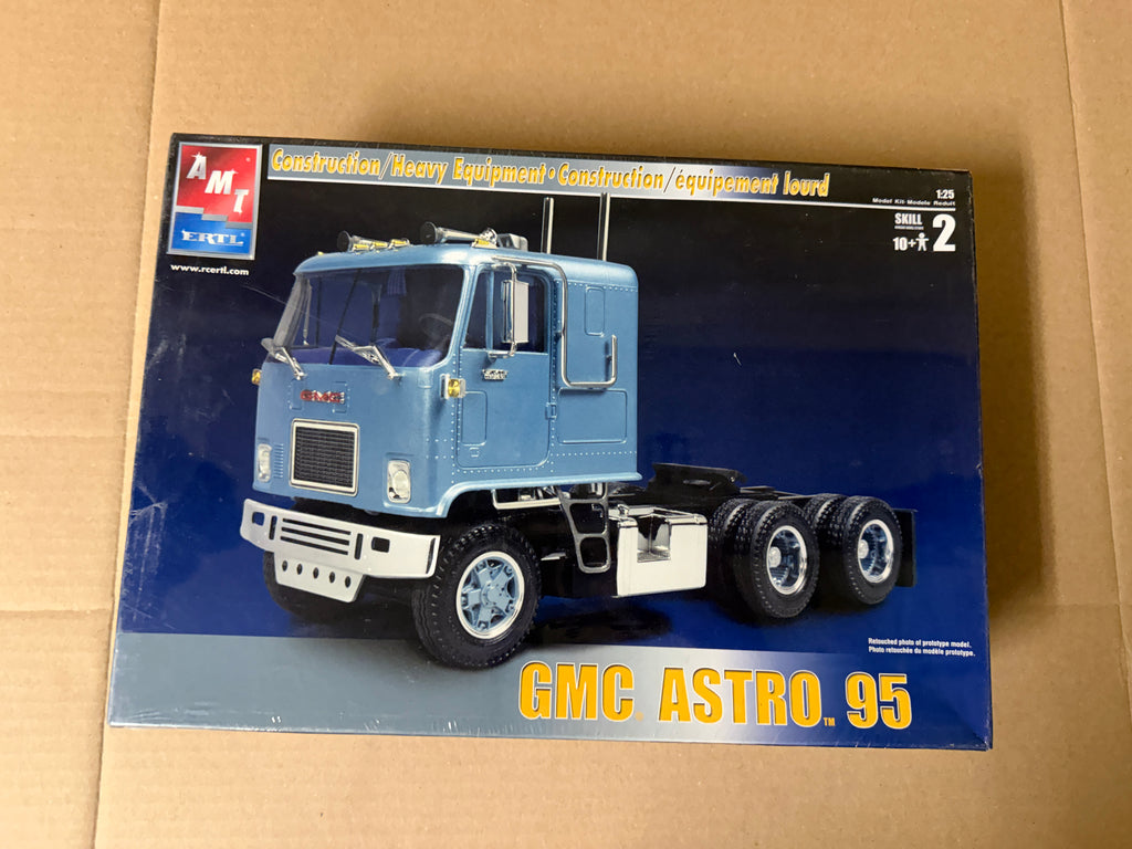AMT Ertl GMC Astro 95 box front