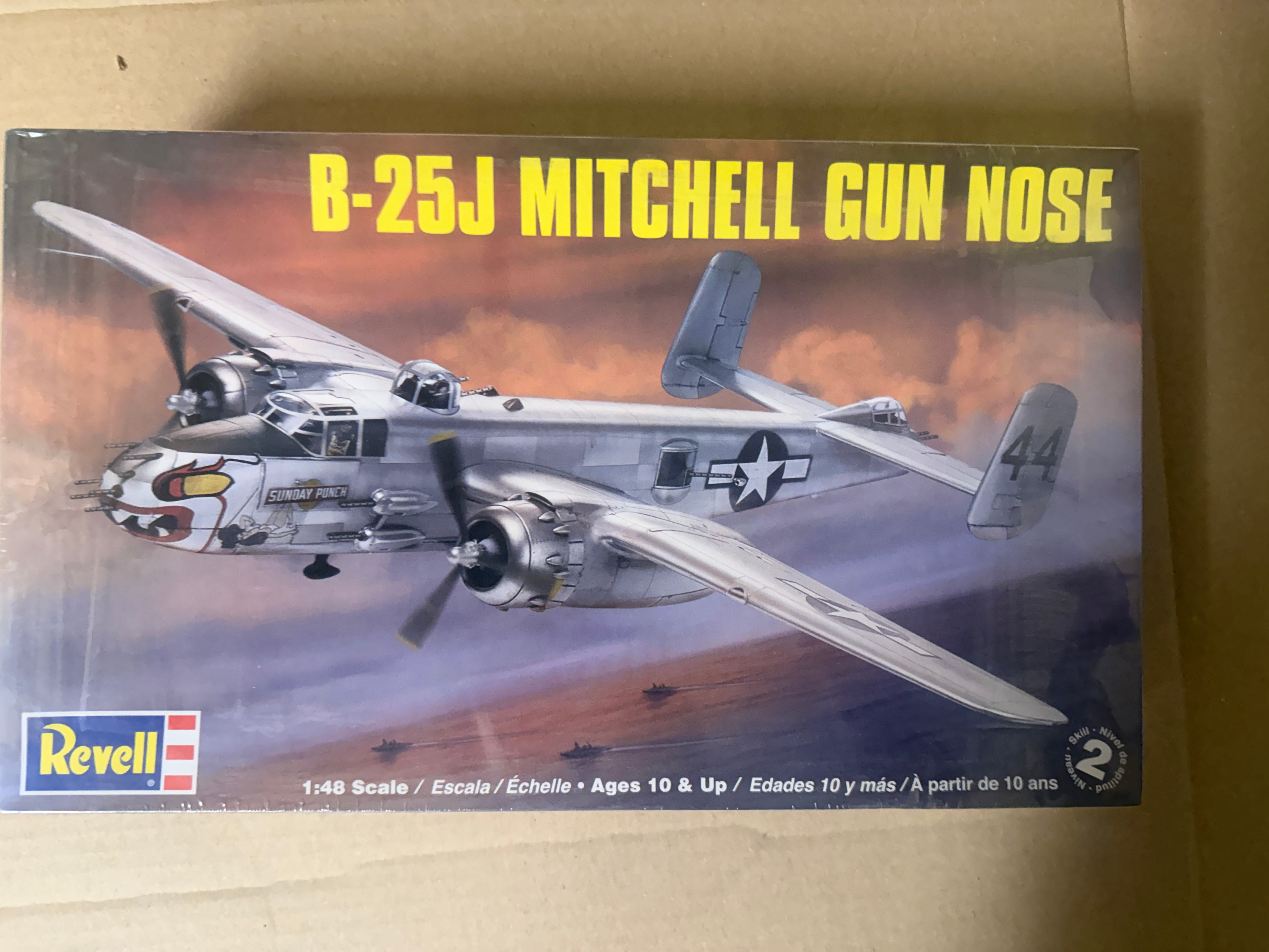 Revell B-25J Mitchell Gun Nose box front