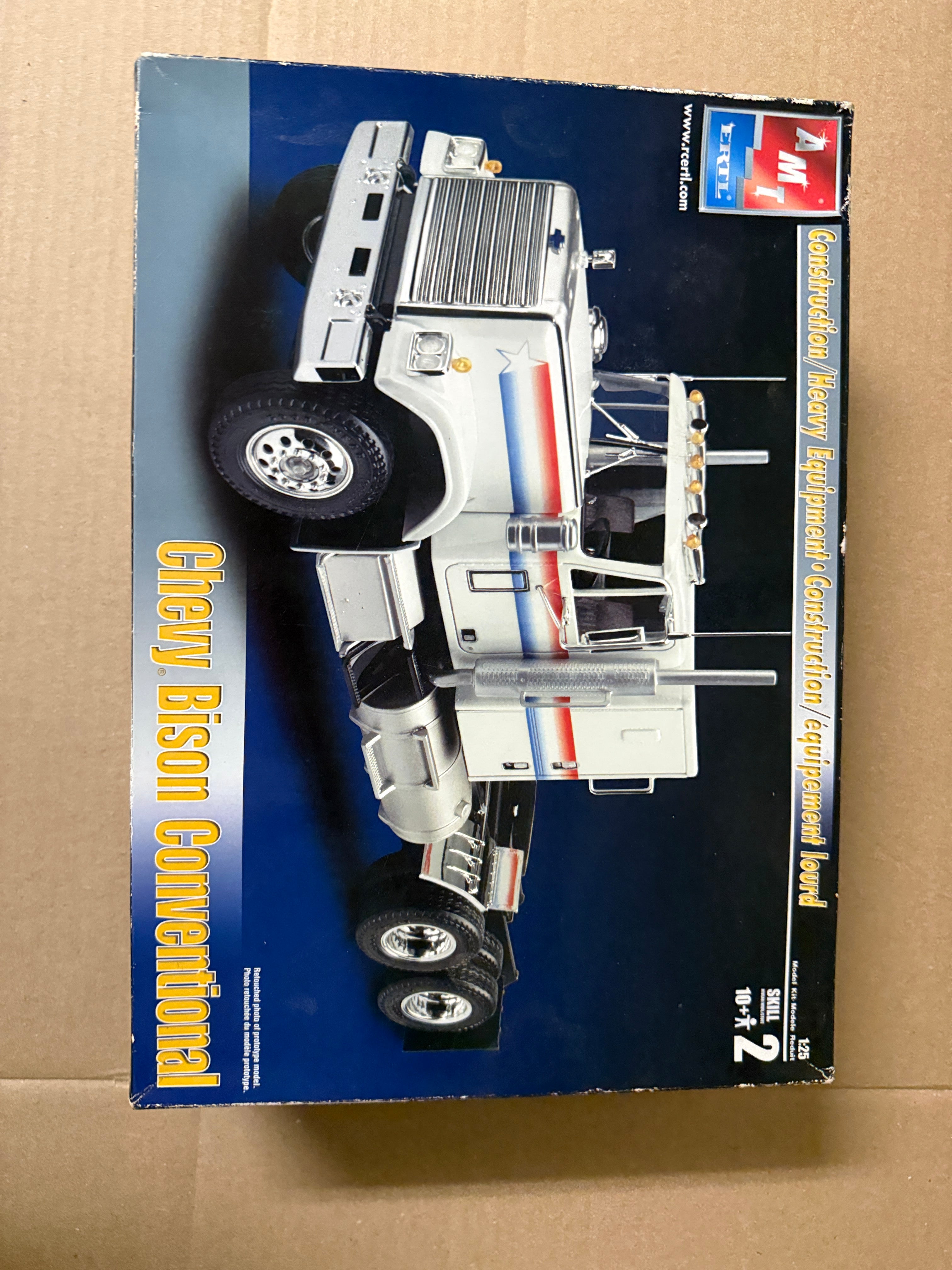 AMT Ertl Chevy Bison Conventional box front
