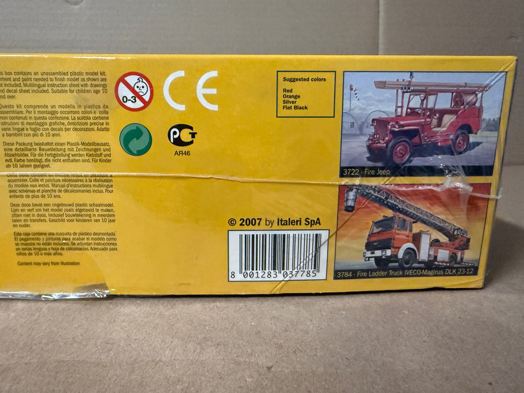 Italeri Medium 3 ton Firetruck 3778 second photo