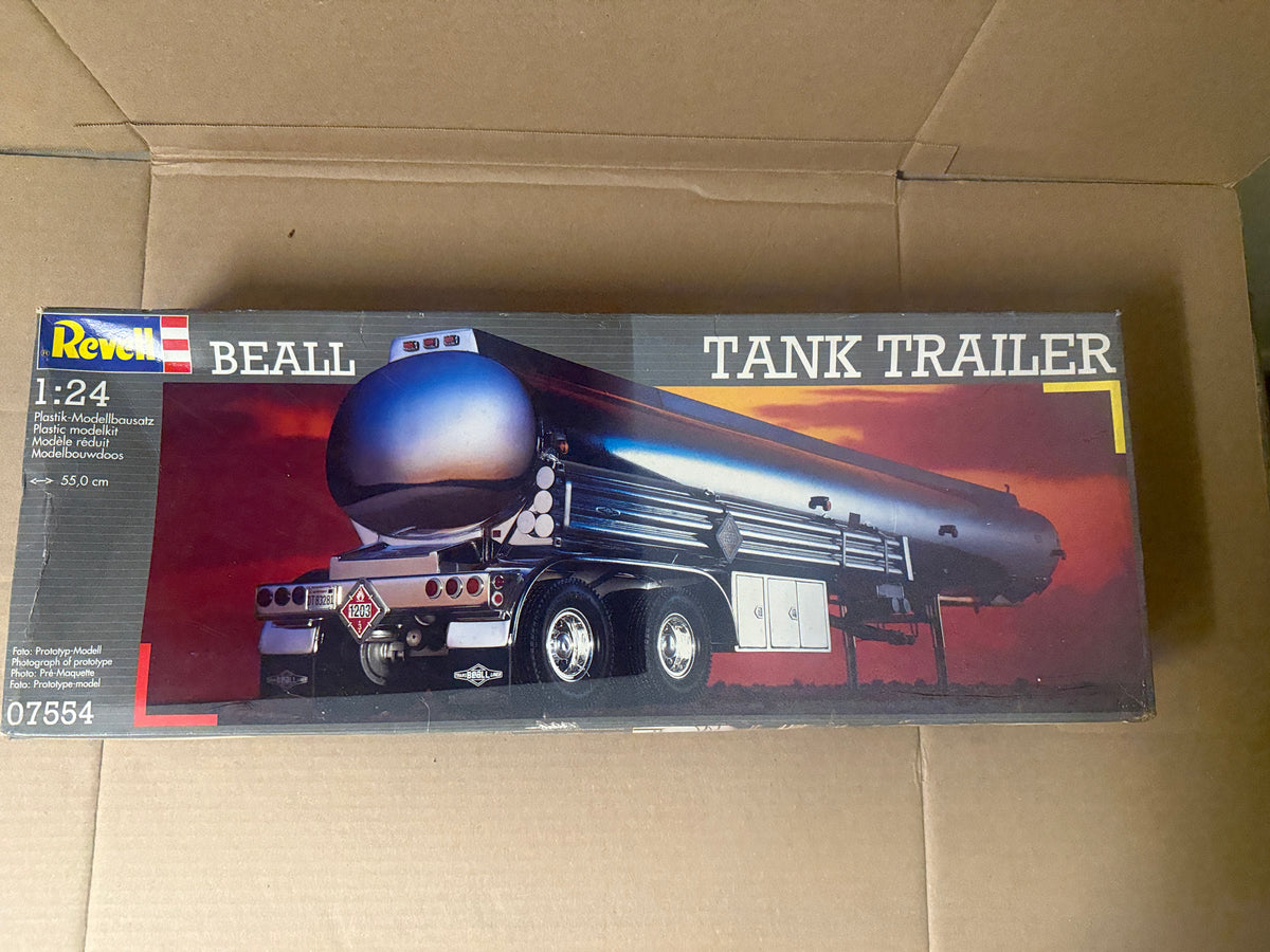 Revell Beall Tank Trailer 07554 box front