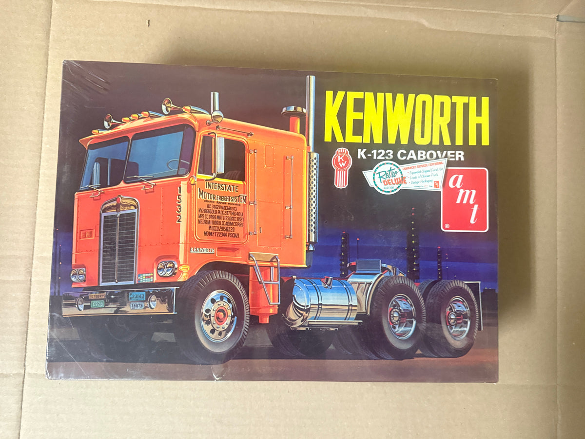 AMT Kenworth K-123 Cabover box front