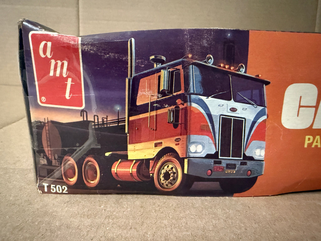 AMT Peterbilt Cabover Pacemaker 352 second photo