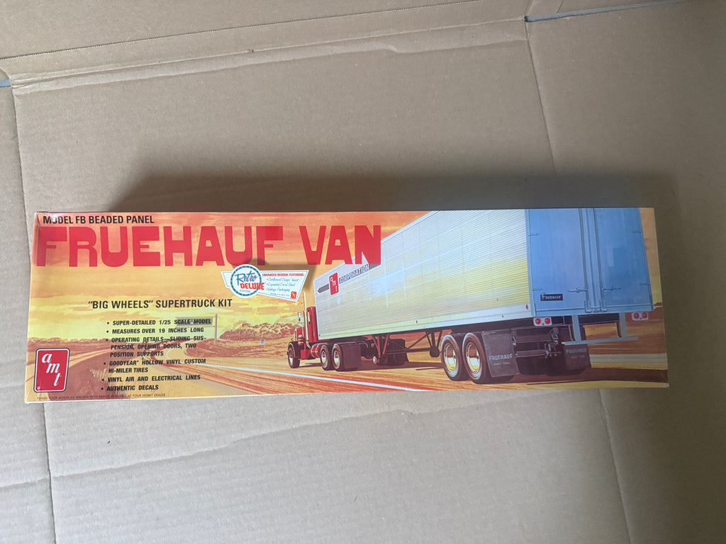 AMT Fruehauf Van Retro Deluxe box front
